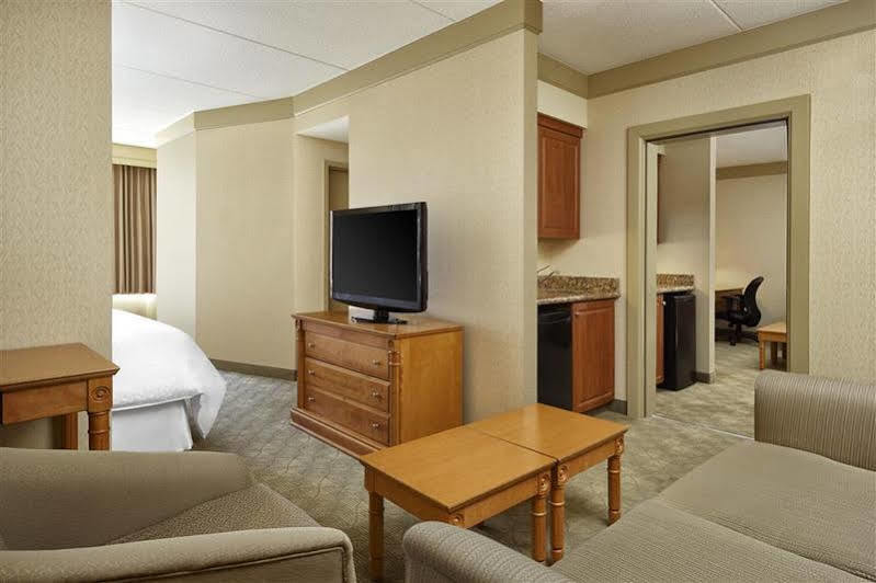 Four Points By Sheraton Kitchener-Уотърлу Екстериор снимка